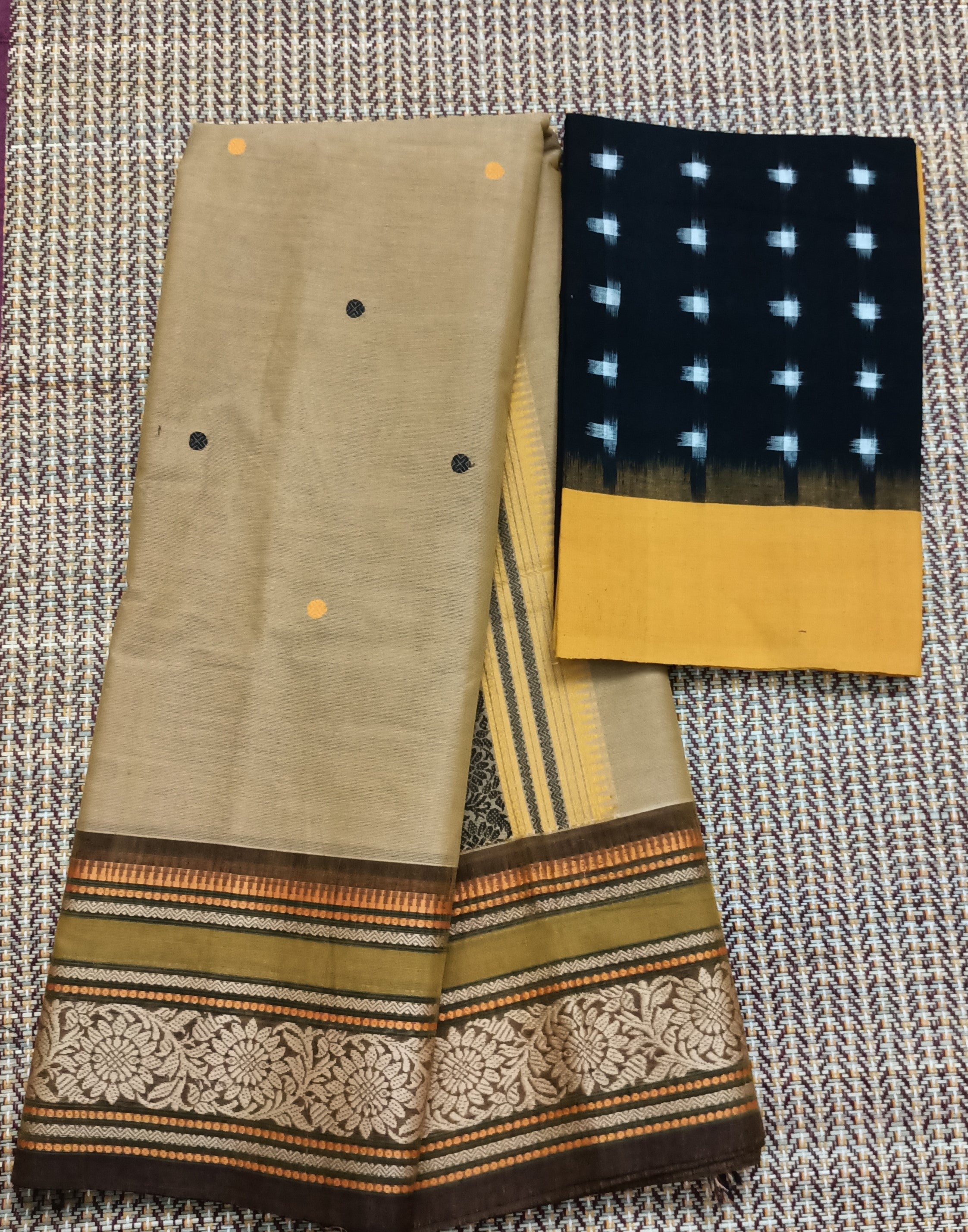 Light brown handloom cotton saree with blouse peice