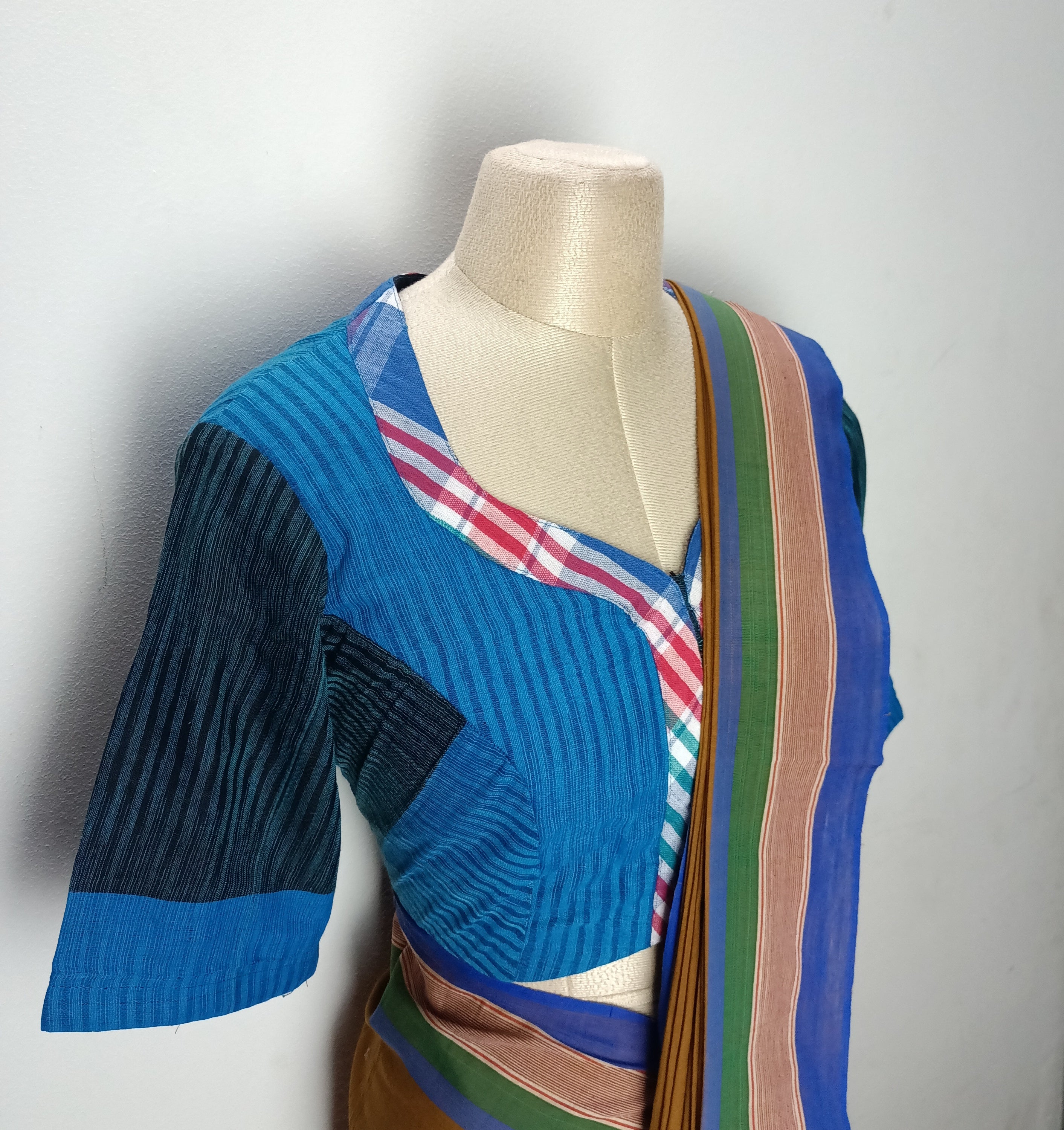 Umbara desaigns - SAREE BLOUSE COMBO ilkal saree with gamcha blouse