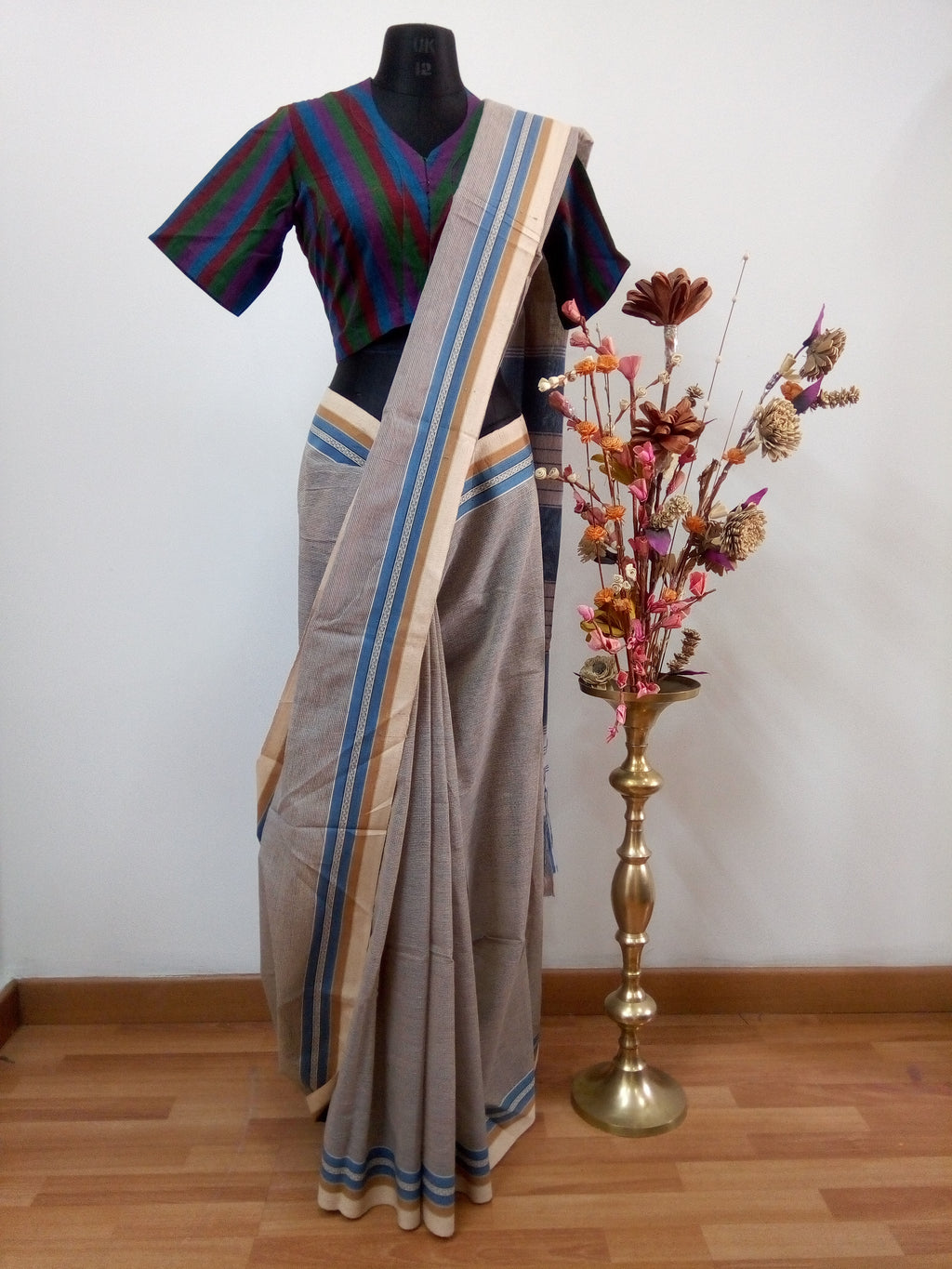 Saree Blouse Combo- Dark cream colour saree with multicolored blouse