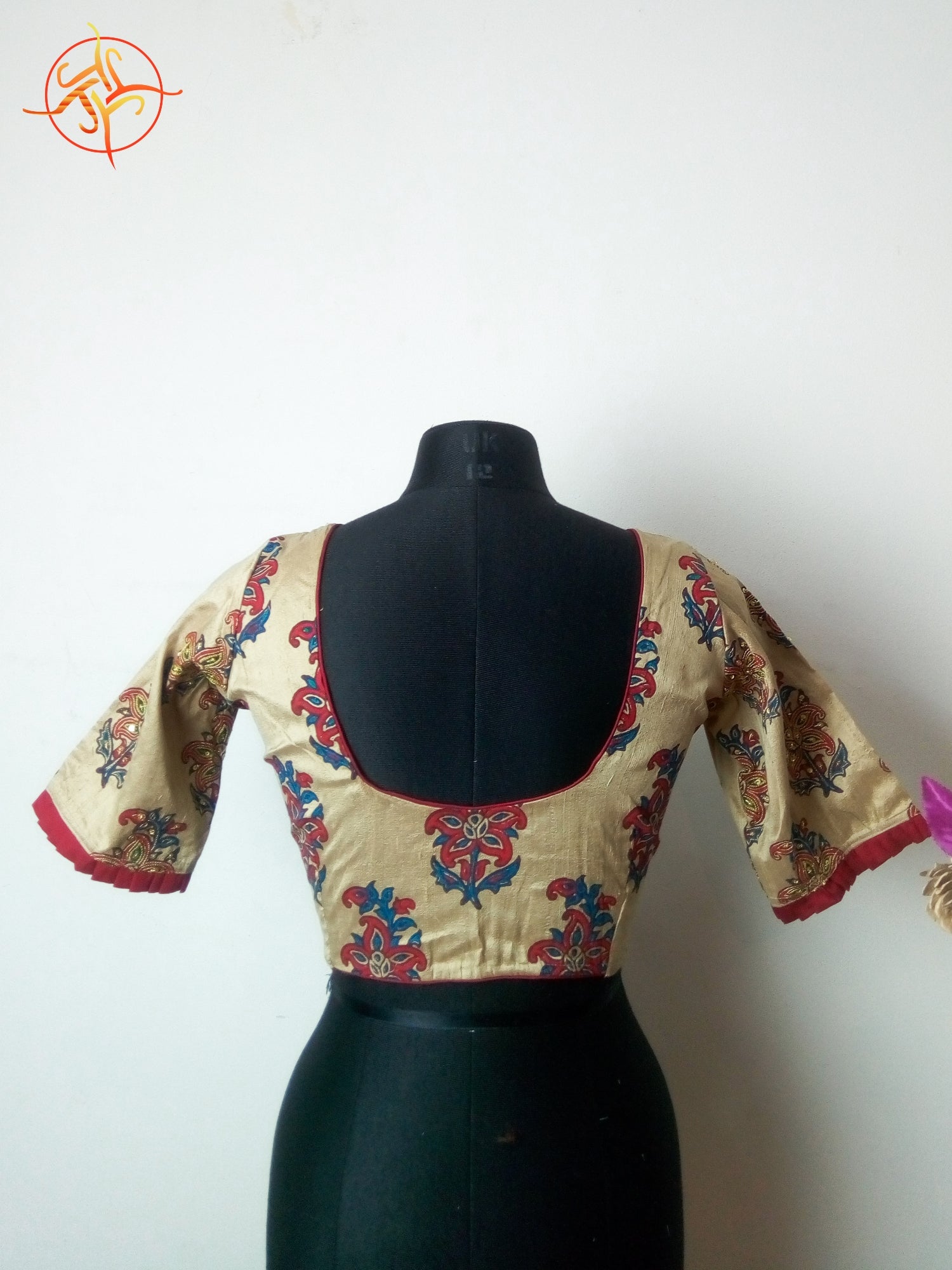 GN 7 raw silk embroidered blouse